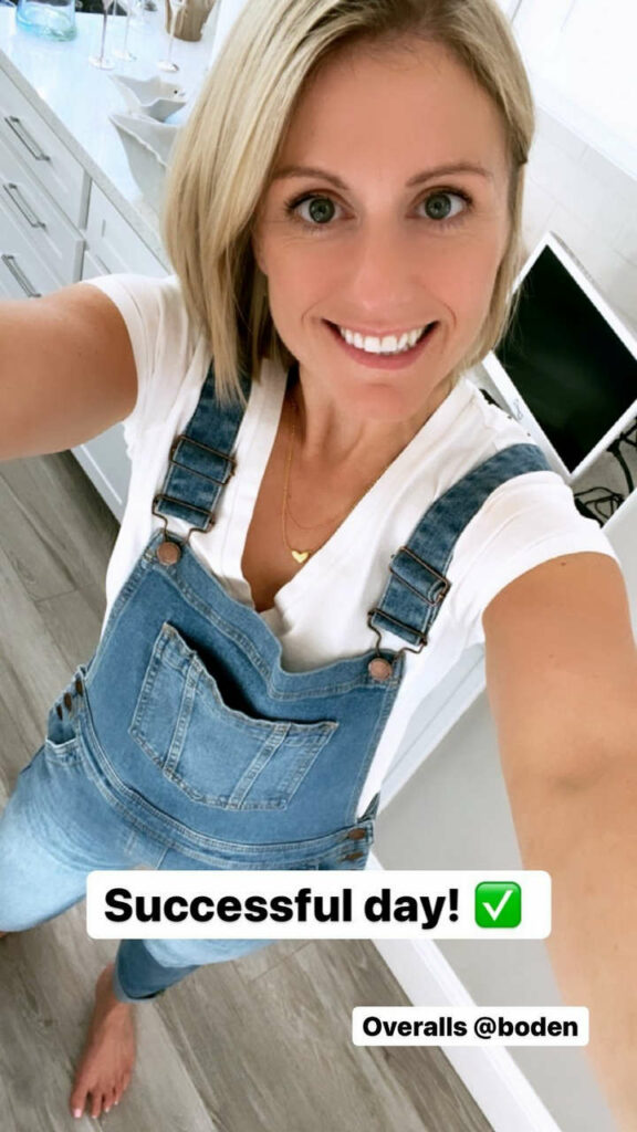 Rebecca Lowe Feet (2 images)