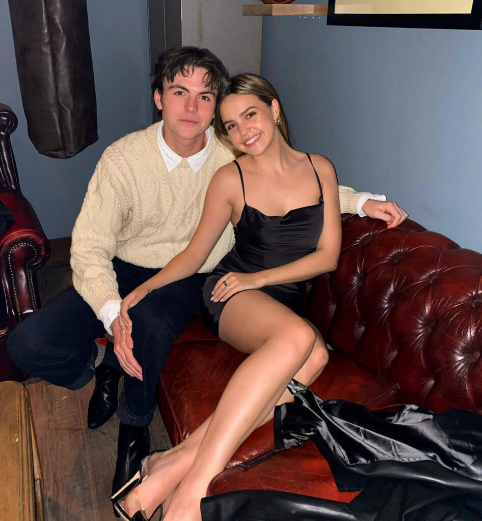 Bailee Madison Feet (2 images)