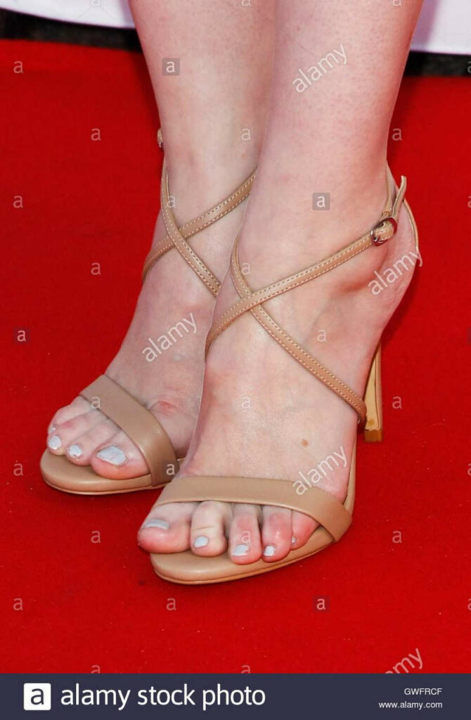 Anna Chazelle Feet (2 photos)