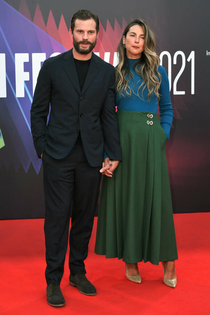 Amelia Warner Feet (2 photos)