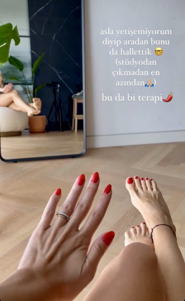 Elvin Levinler Feet (5 images)