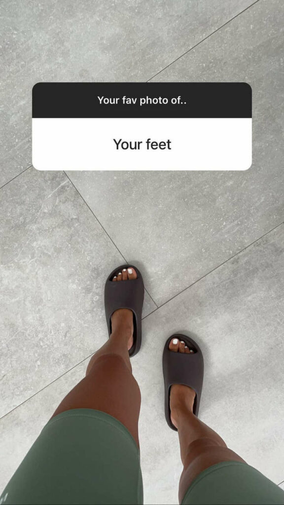 Nicole Poturalski Feet (6 pictures)