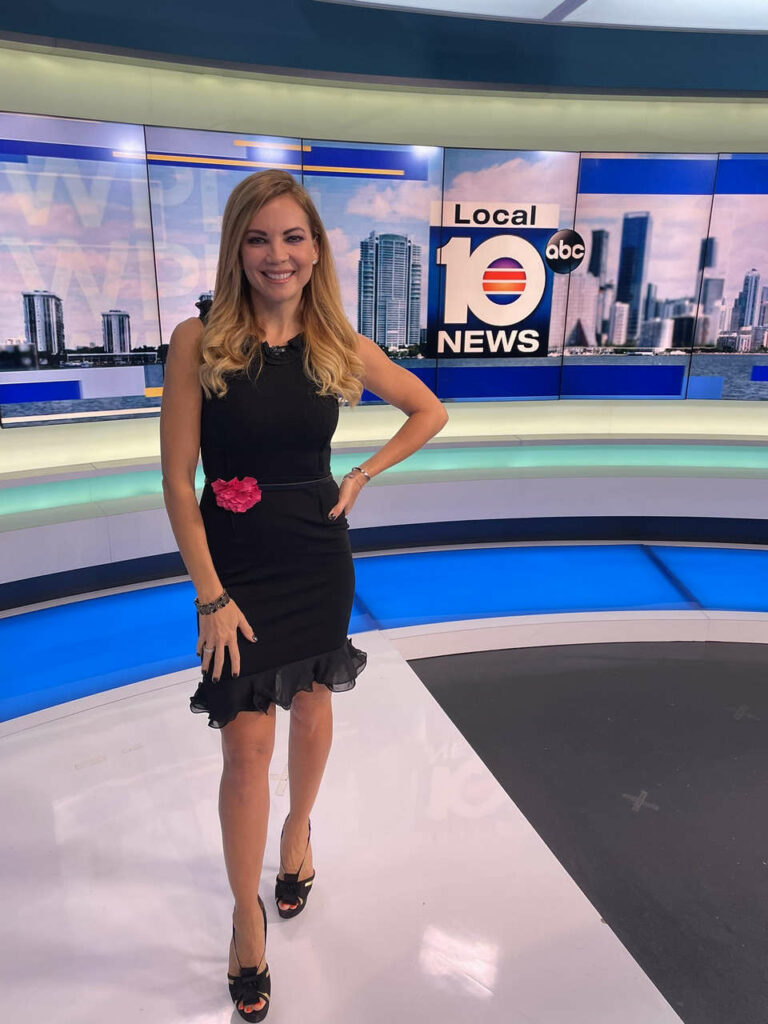 Jacey Birch Feet (6 images)