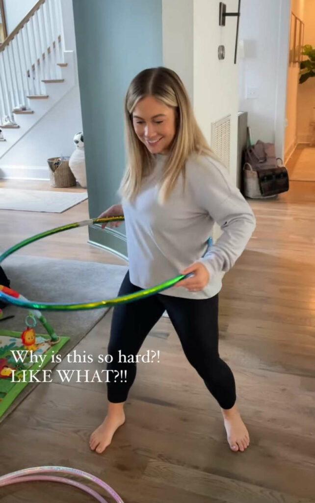 Shawn Johnson Feet (7 photos)