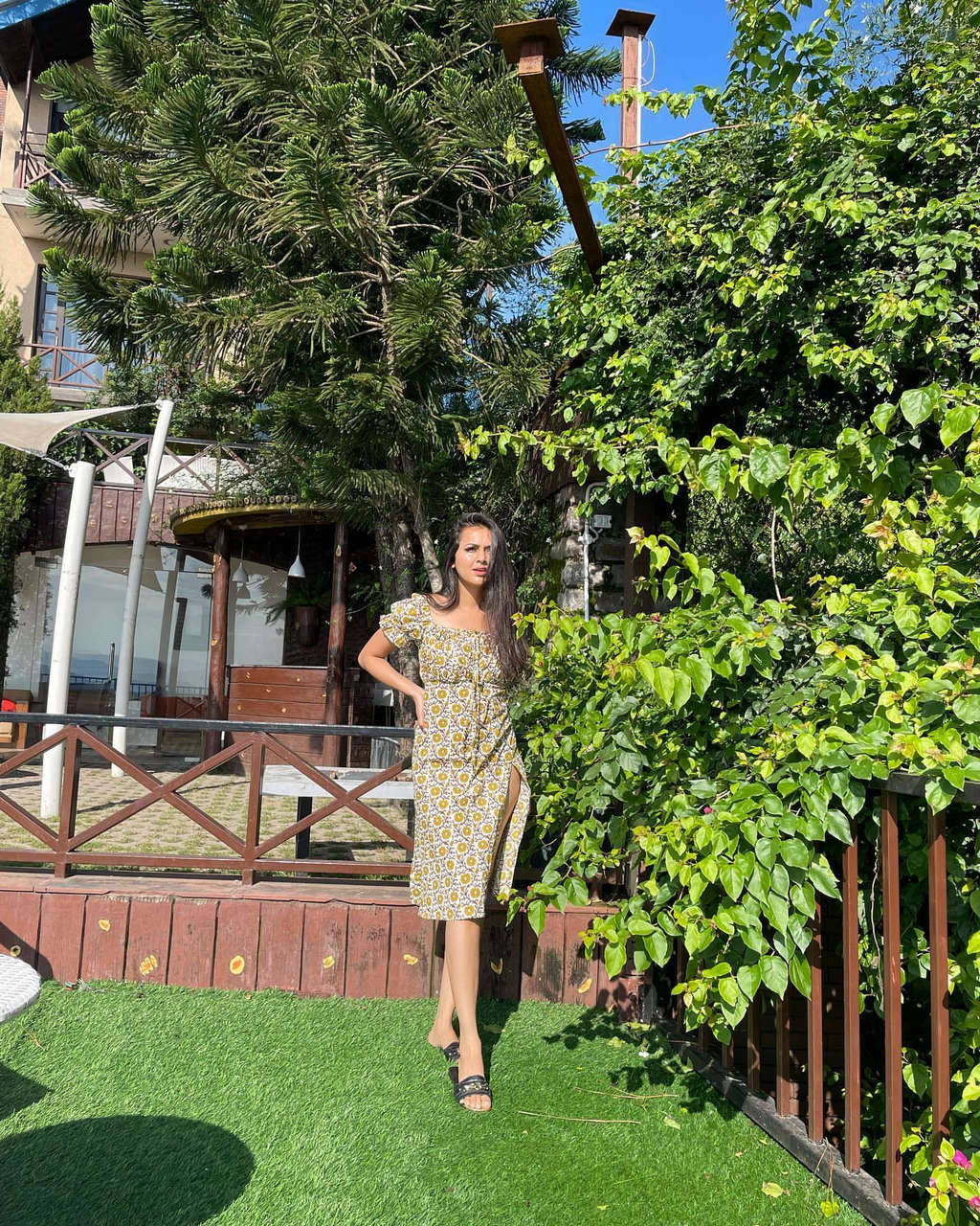 Tejaswi Prakash Wayangankar Feet