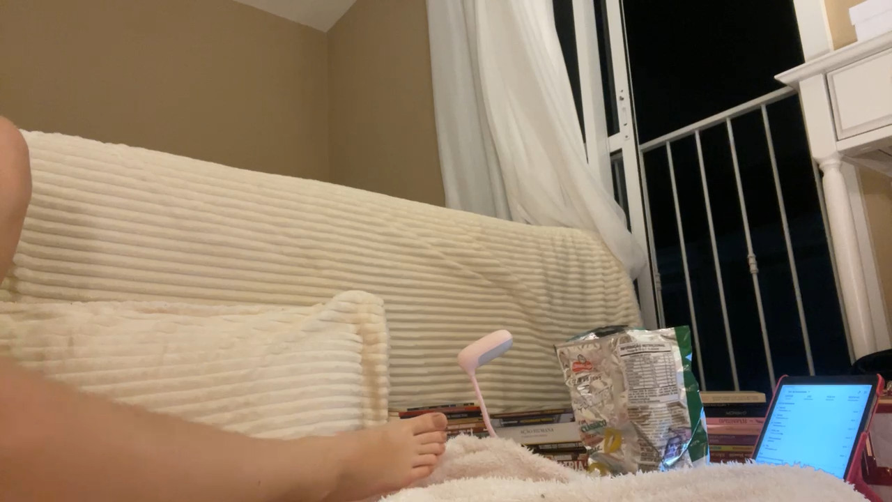 Leticia Shirakiin Feet