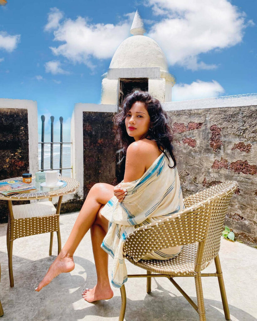 Megha Gupta Feet (10 pics)