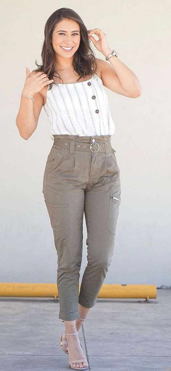 Brenda Contreras Feet