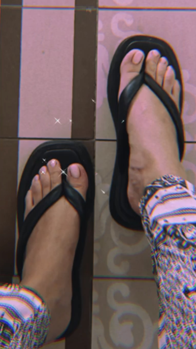 Aleyna Sen Feet