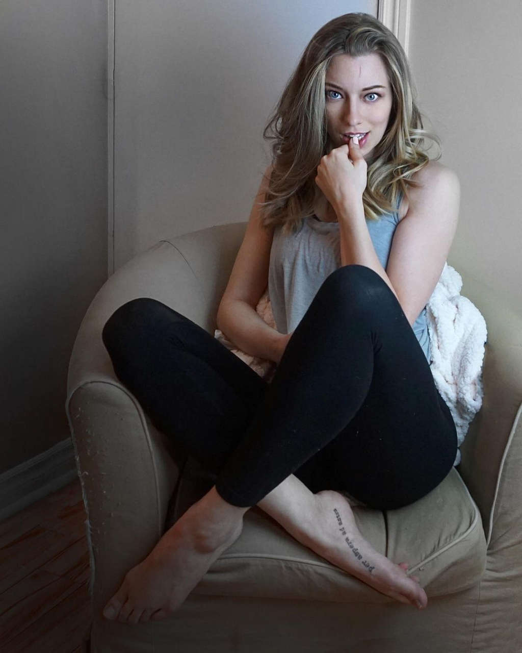 Katie Buitendyk Feet