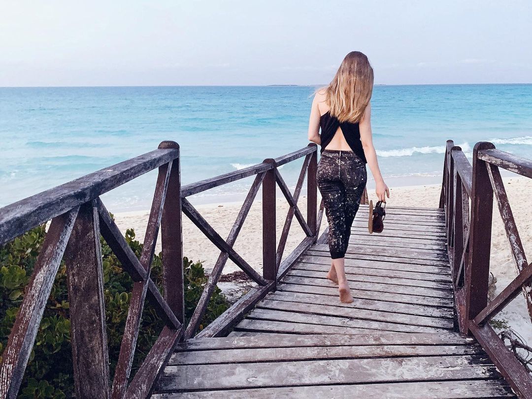 Katie Buitendyk Feet