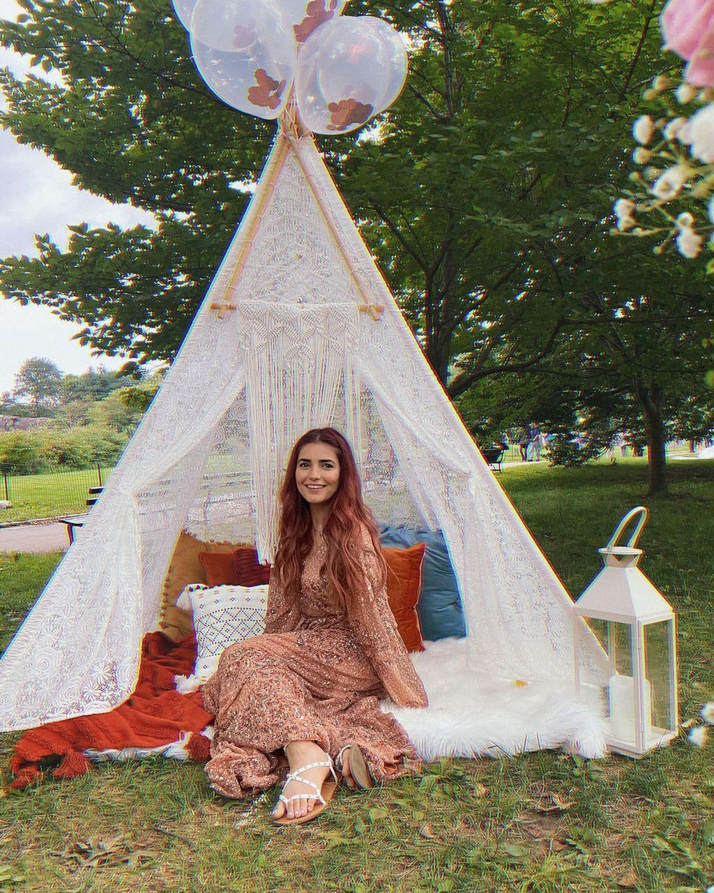 Momina Mustehsan Feet