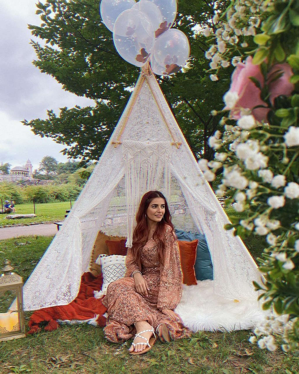Momina Mustehsan Feet