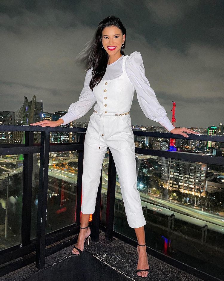 Jakelyne Oliveira Feet