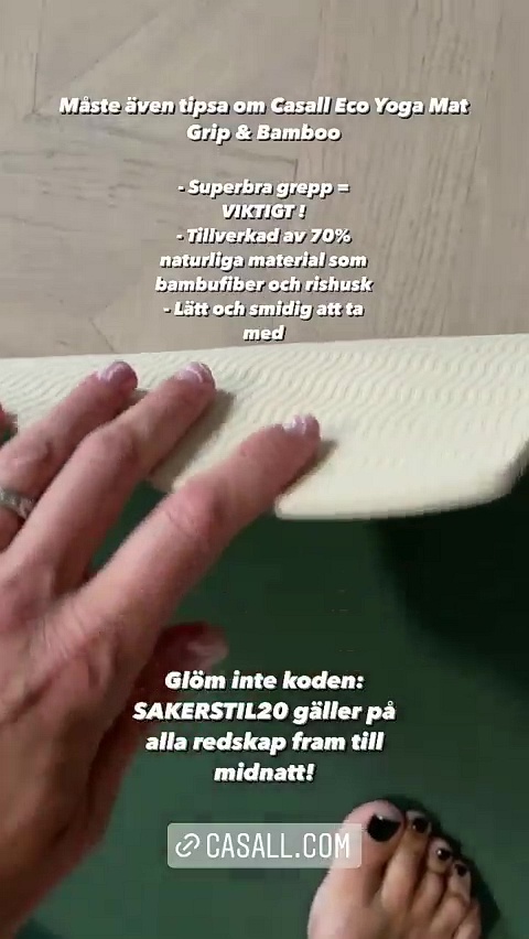 Emilia De Poret Feet