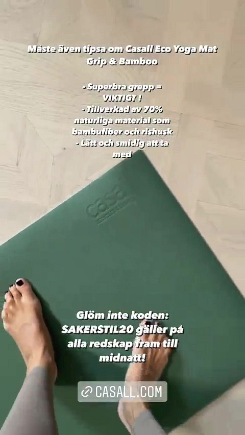 Emilia De Poret Feet