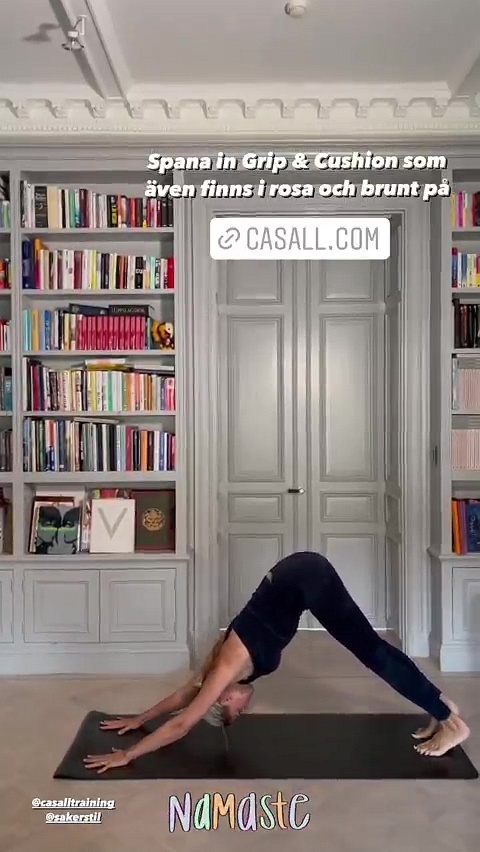 Emilia De Poret Feet