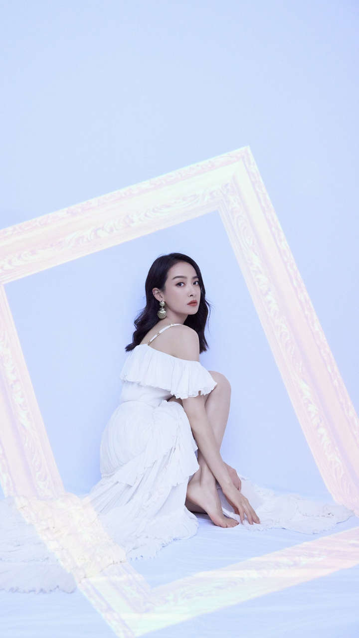 Victoria Song Feet