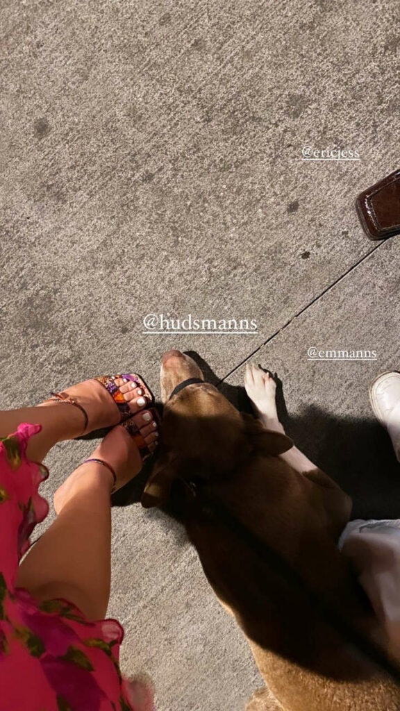 Julia Kelly Feet (5 photos)