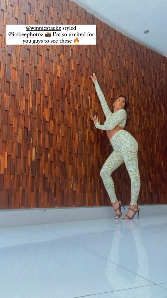 Talin Silva Feet (8 pictures)