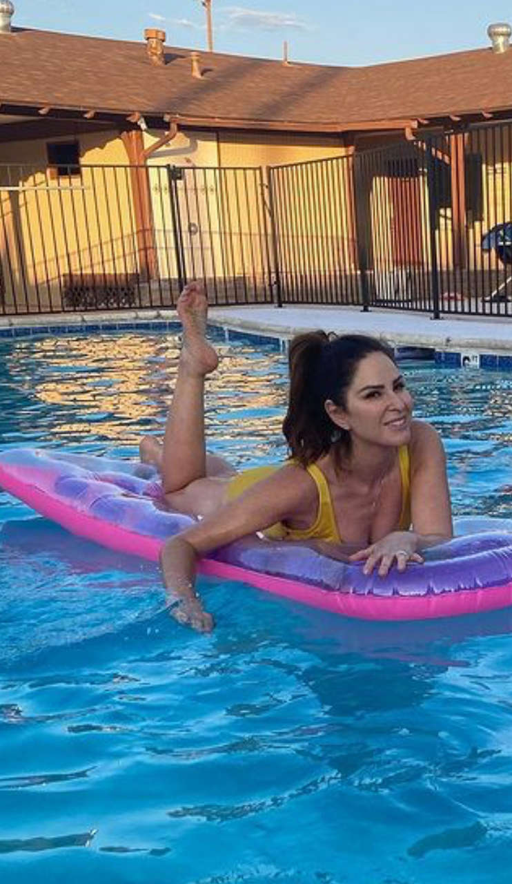 Teresa Strasser Feet