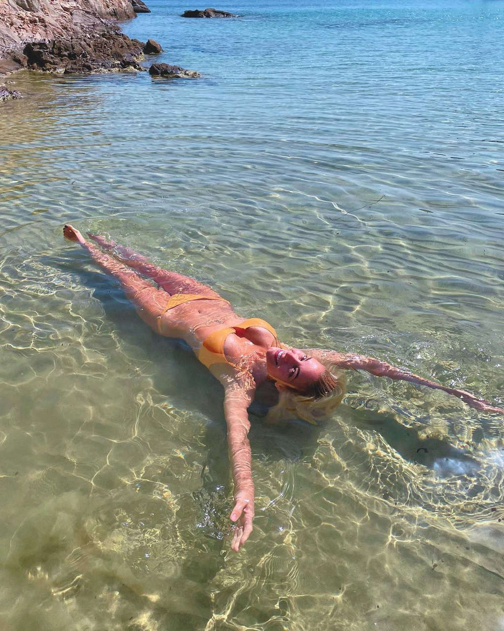 Doukissa Nomikou Feet