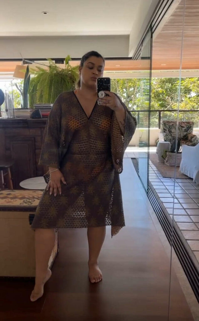 Preta Gil Feet (6 photos)