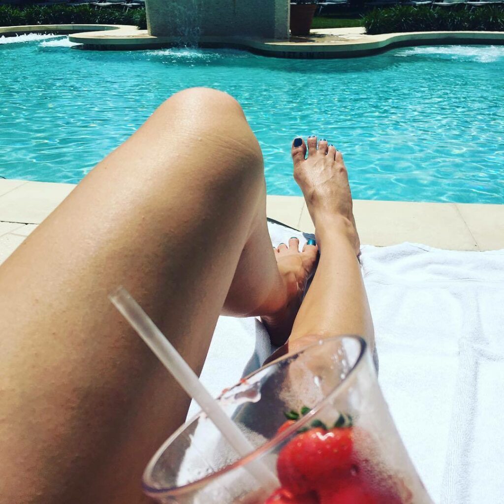 Candy Keane Feet (8 photos)