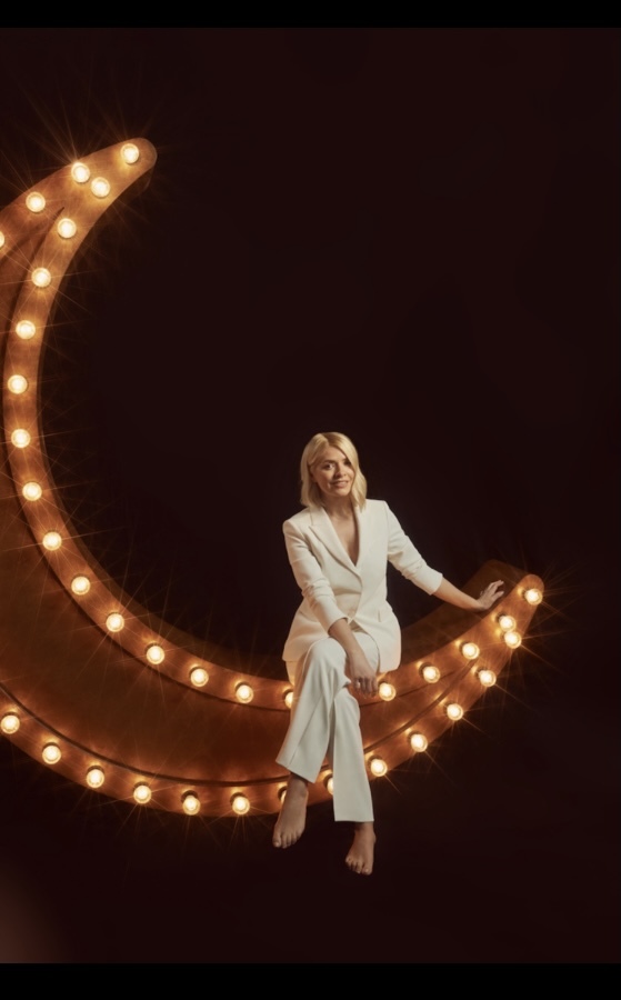 Holly Willoughby Feet