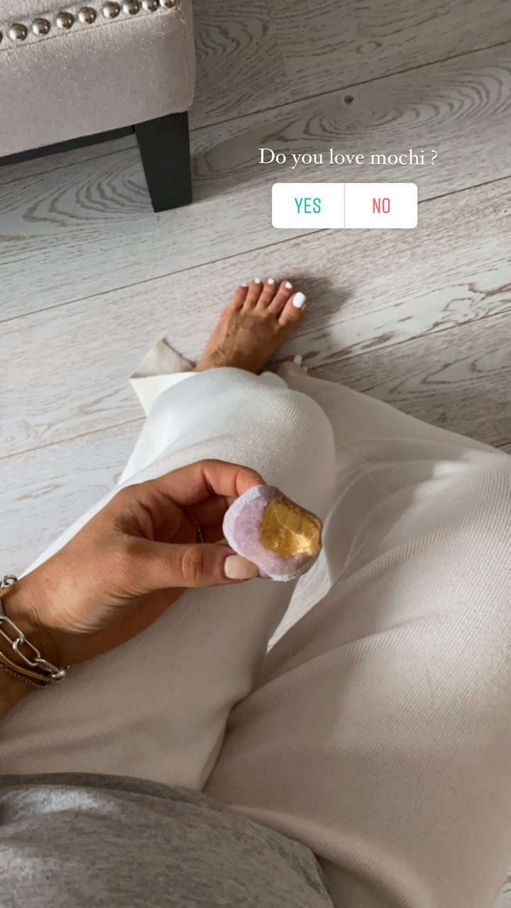 Louise Thompson Feet