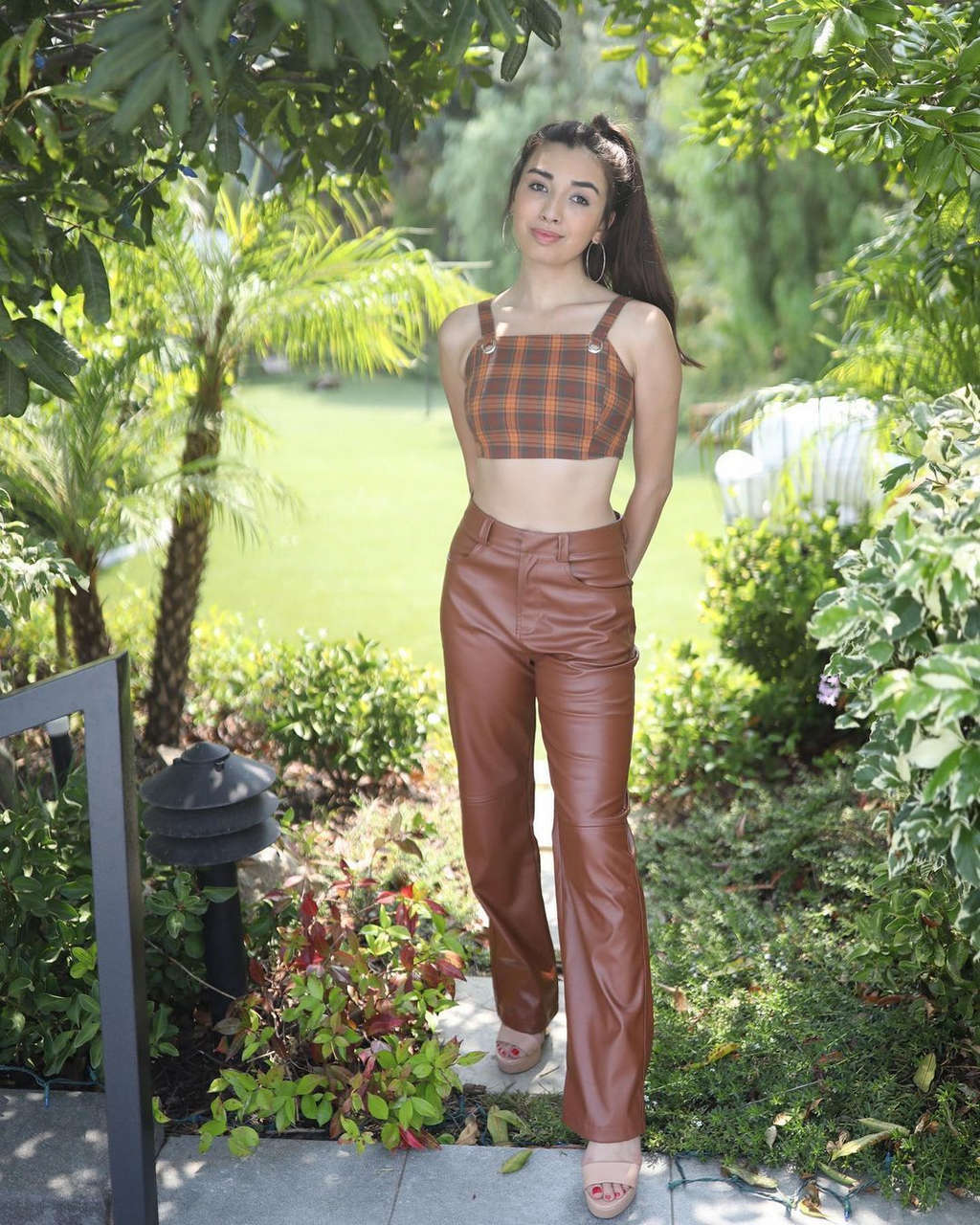 Kelsey Lynn Cook Feet