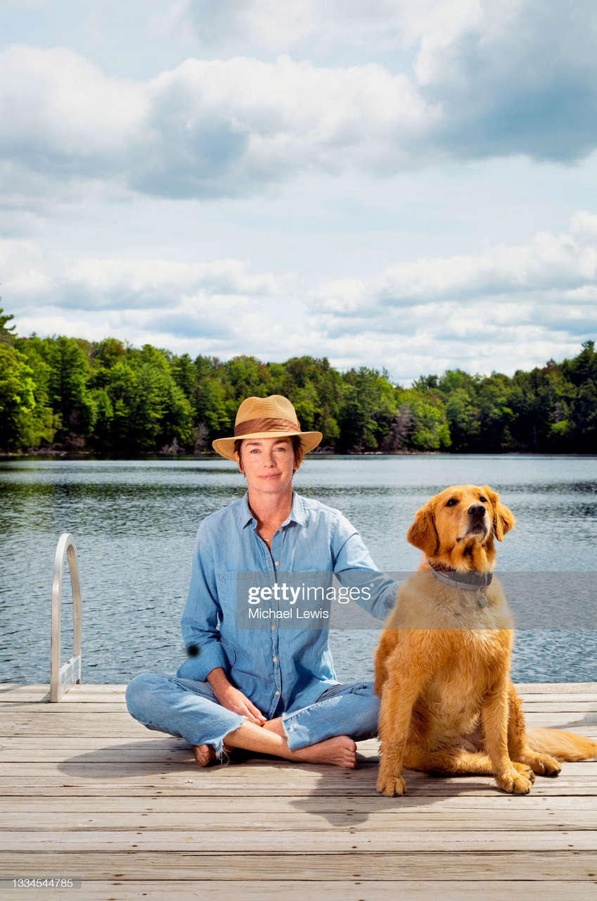 Julianne Nicholson Feet