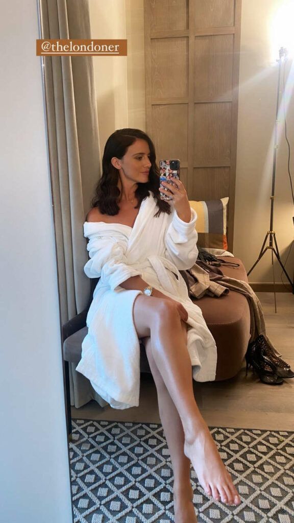 Lucy Mecklenburgh Feet (4 images)