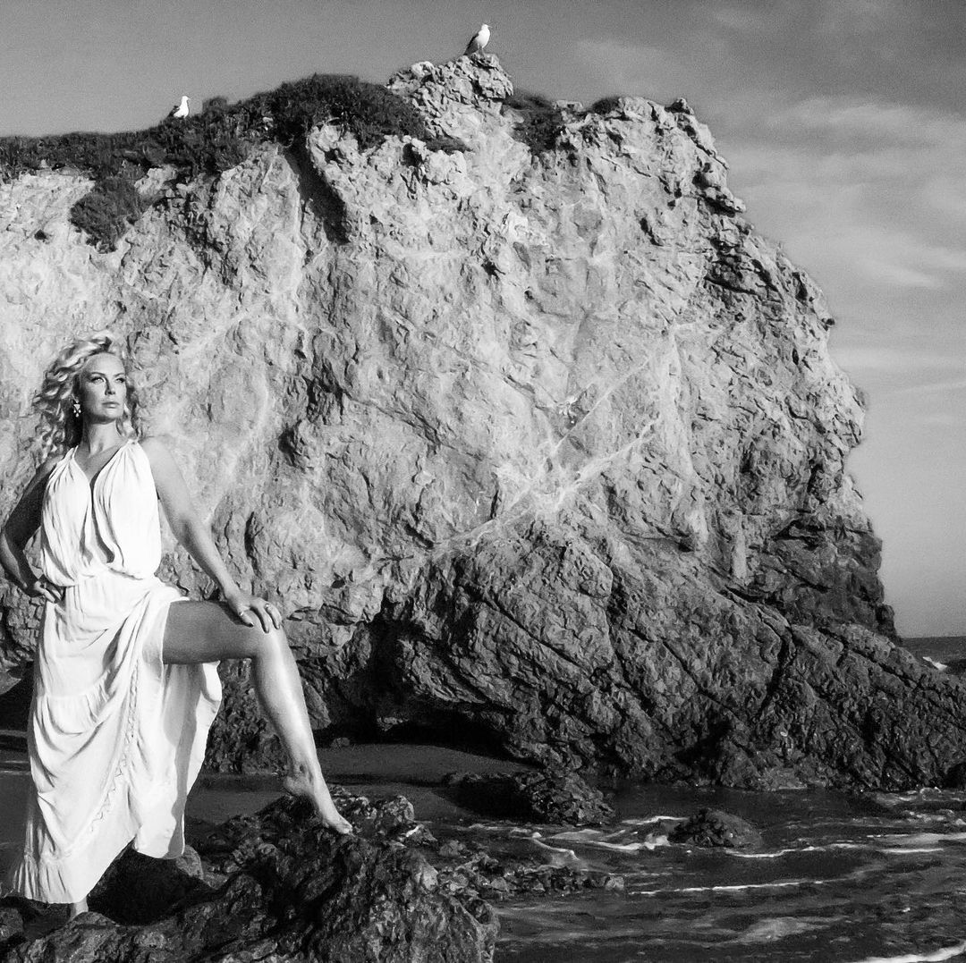 Caridee English Feet