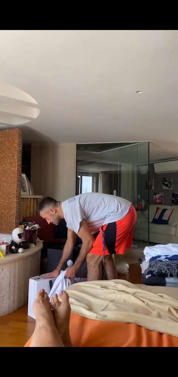 Sonia Bruganelli Feet