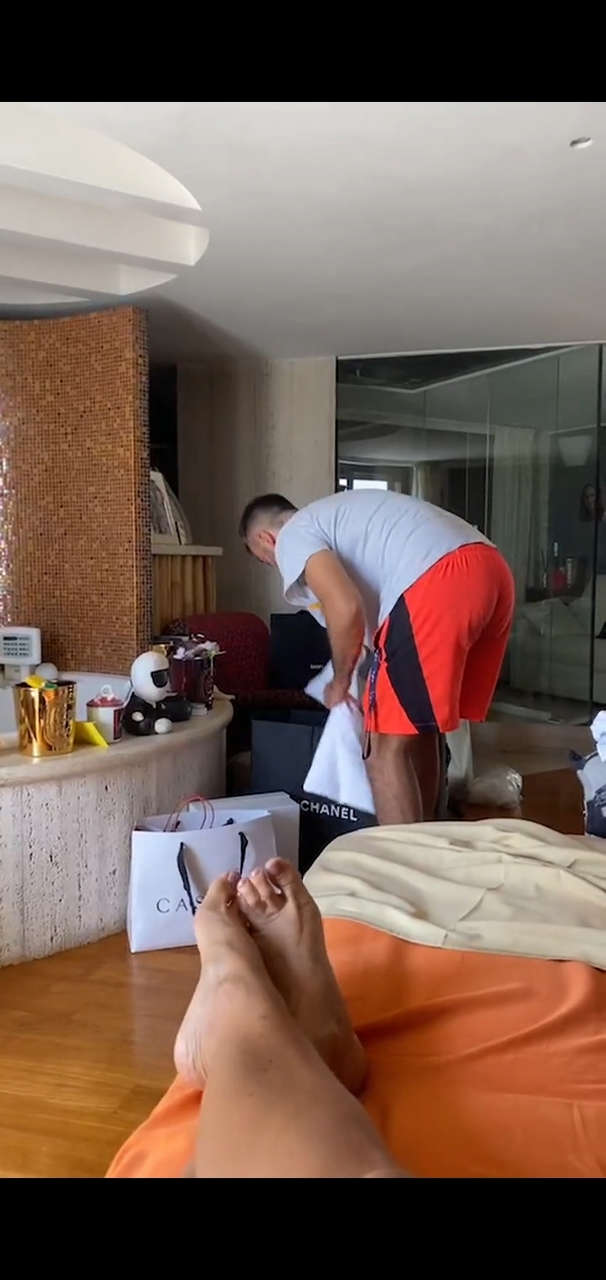 Sonia Bruganelli Feet