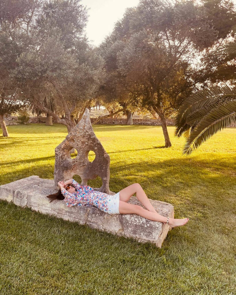 Anna Brewster Feet (4 photos)