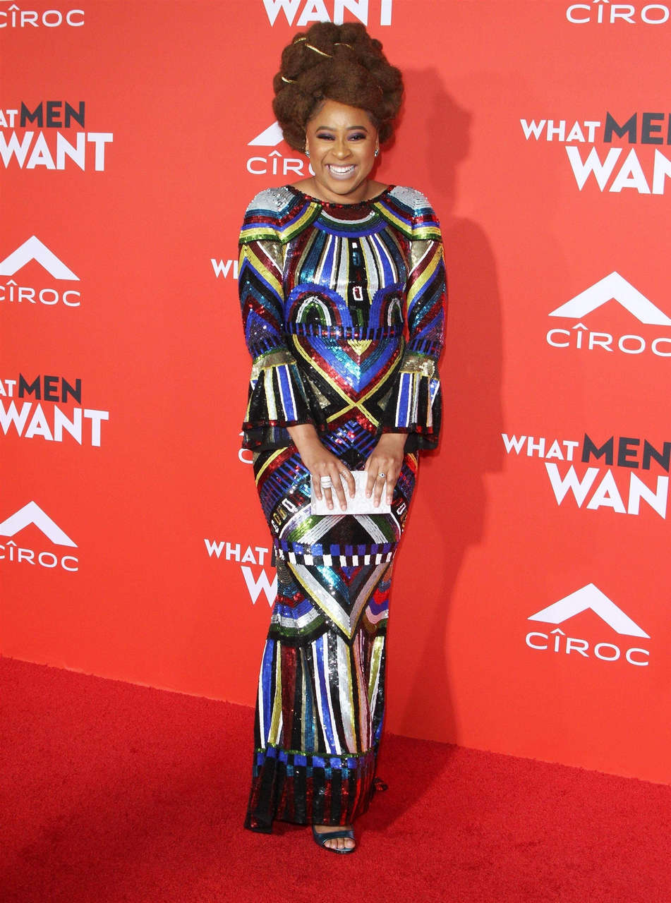 Phoebe Robinson Feet