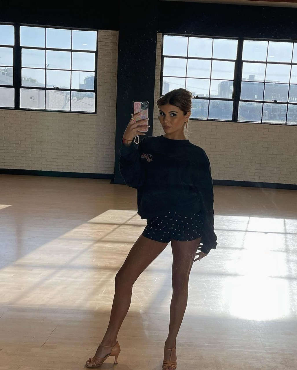 Olivia Giannulli Feet