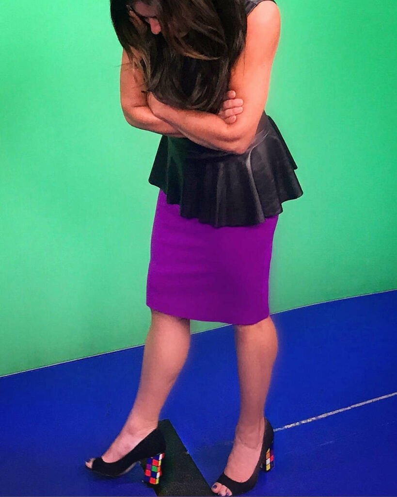 Amy Freeze Feet (5 pictures)