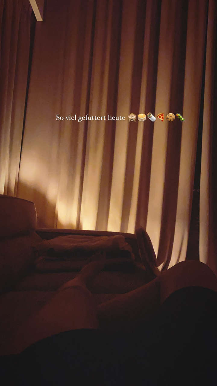 Nela Panghy Lee Feet