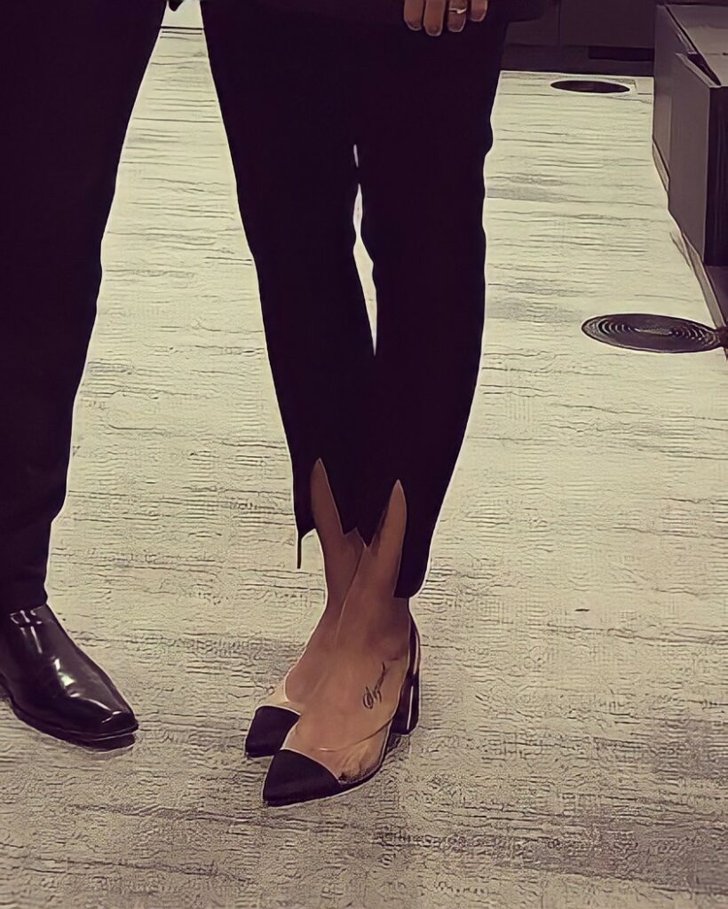 Sogand Feet (2 images)
