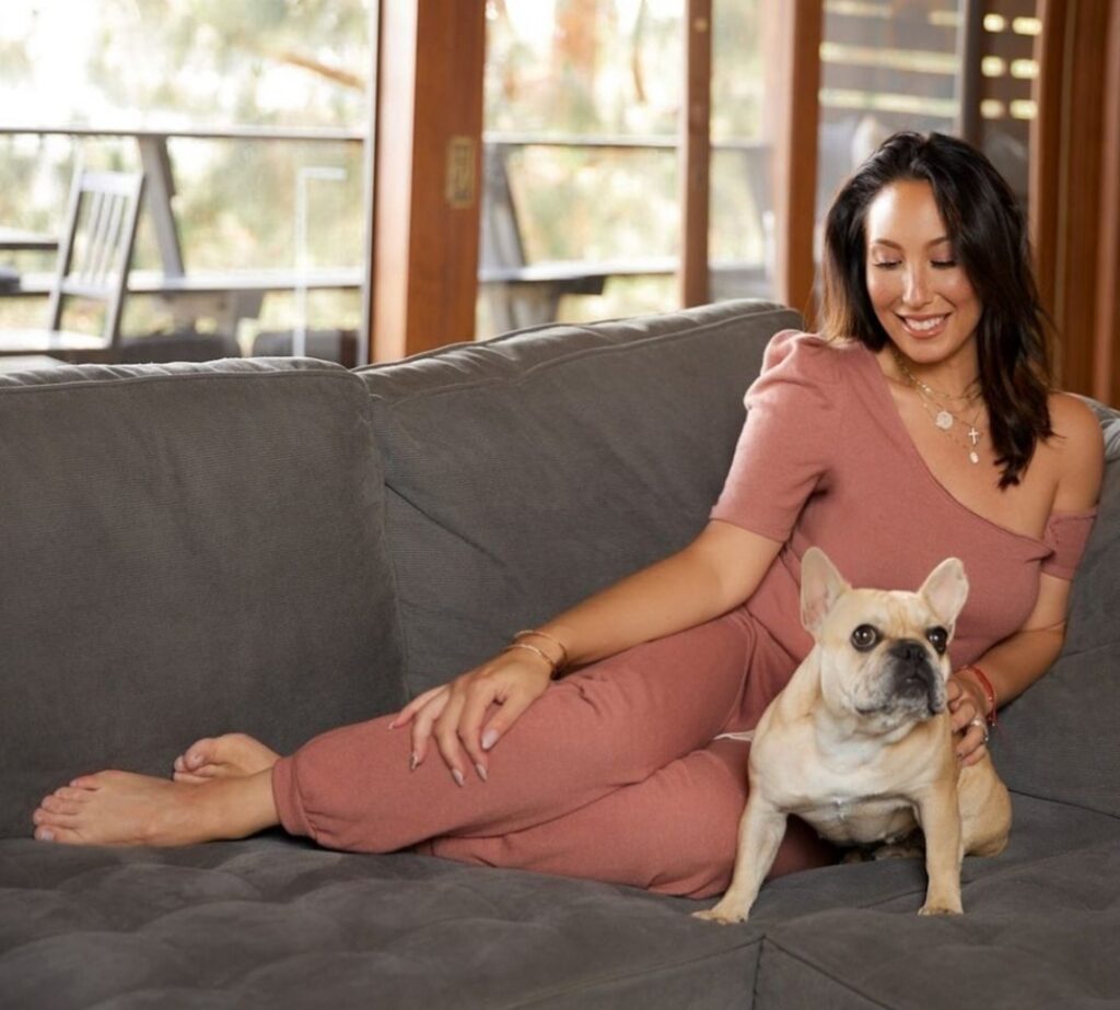 Cheryl Burke Feet (2 photos)