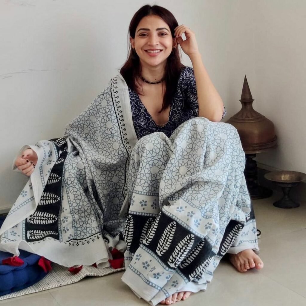 Plabita Borthakur Feet (2 images)