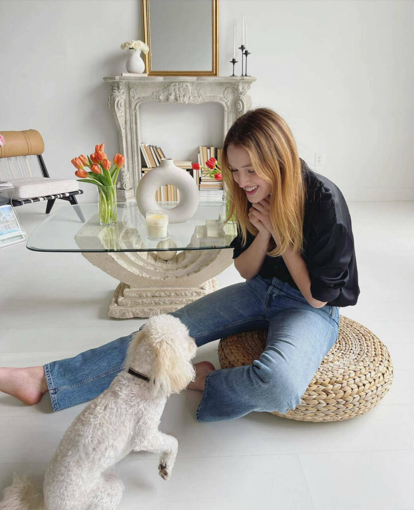 Maddison Brown Feet (3 photos)