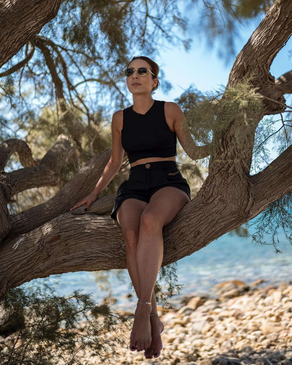 Valanto Tryfonos Feet