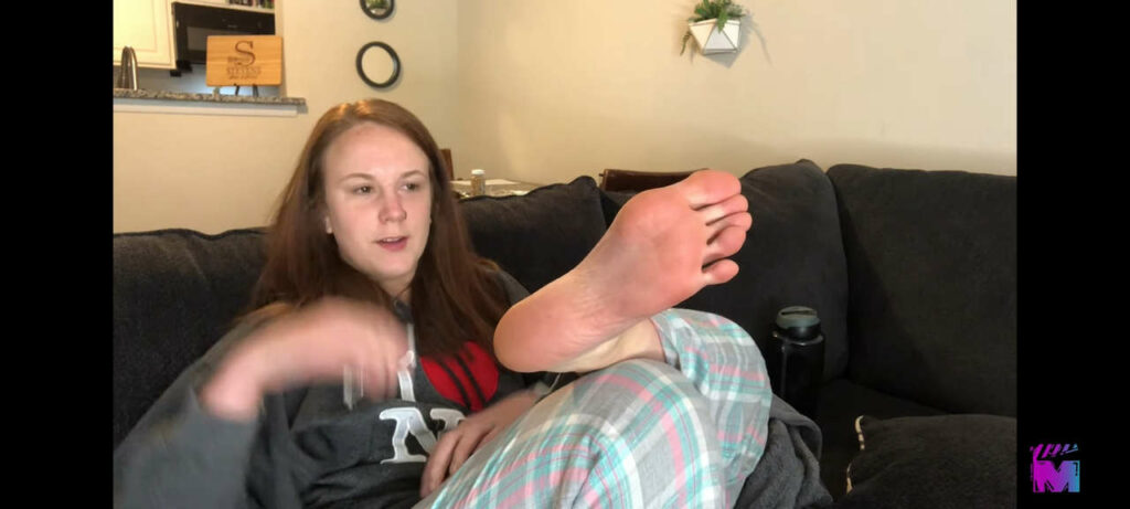 Ashleigh Burton Feet (5 images)