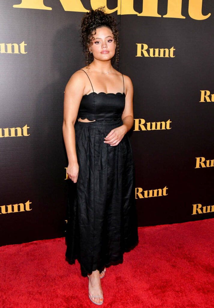 Sarah Jeffery Feet (2 photos)
