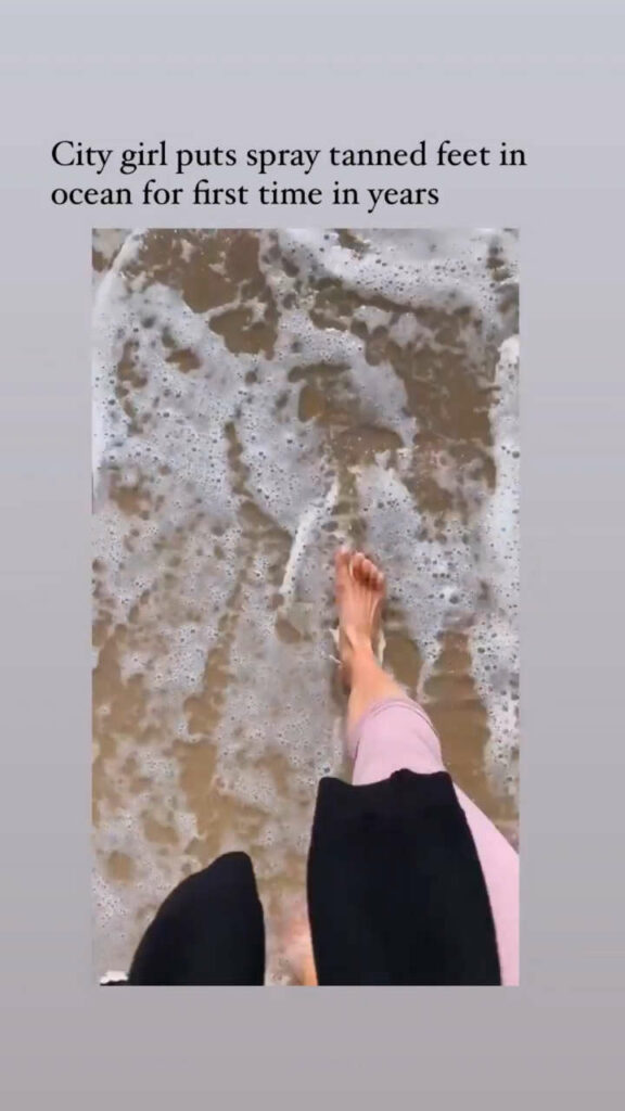 Julie Stewart Binks Feet (2 pictures)