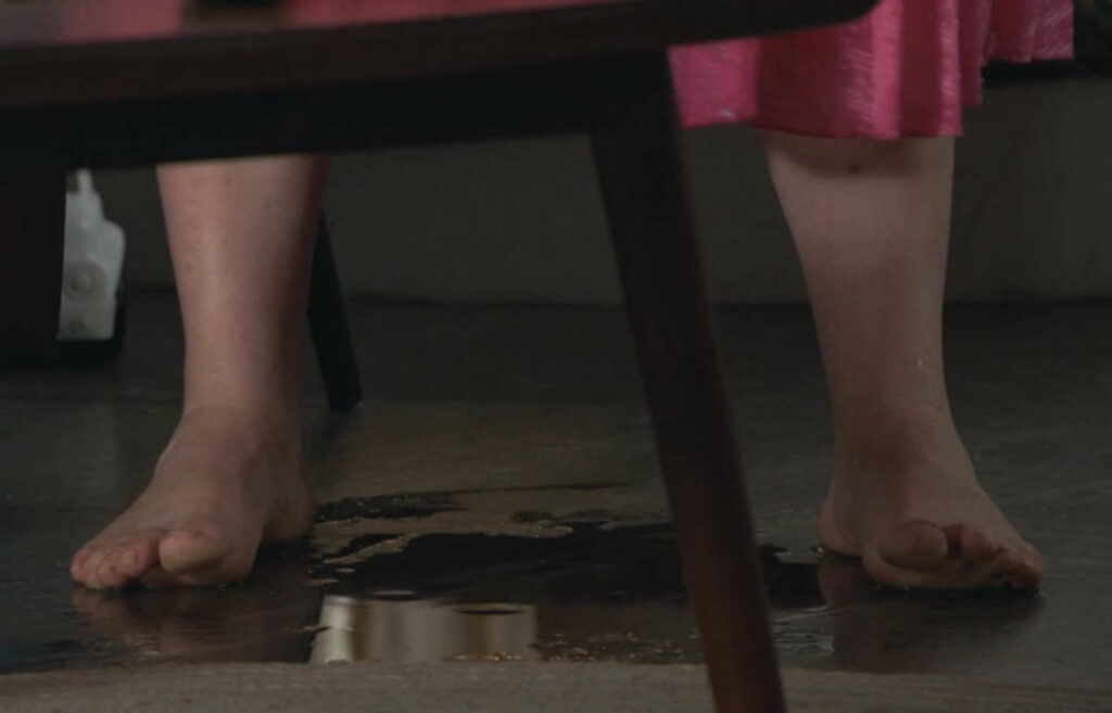 Kellie Bright Feet (3 photos)